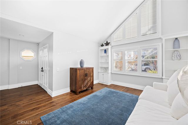 2463 Irvine C1, Costa Mesa, CA 92627