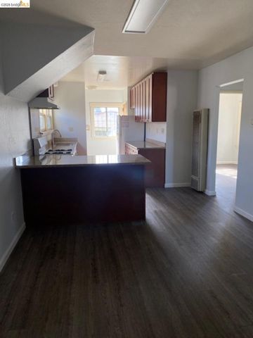 1304 62nd Ave, Oakland, CA 94621