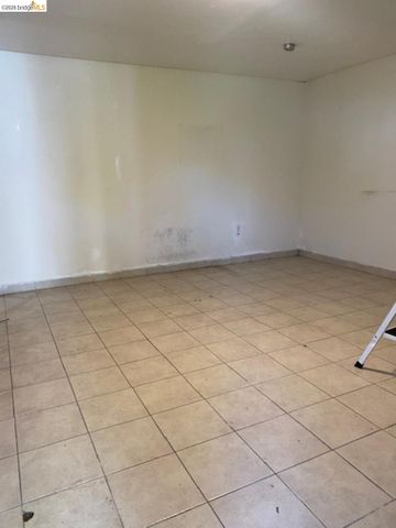 1304 62nd Ave, Oakland, CA 94621