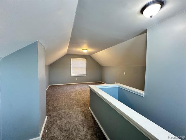 8685 Vaughan Street, Detroit, MI 48228