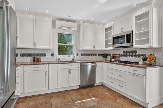 54 Elizabeth Rd, Belmont, MA 02478