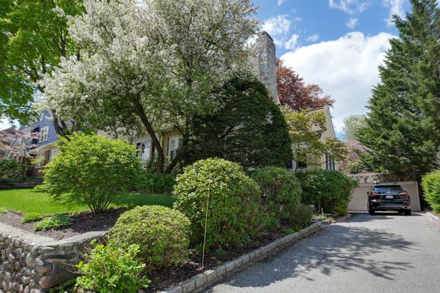 54 Elizabeth Rd, Belmont, MA 02478