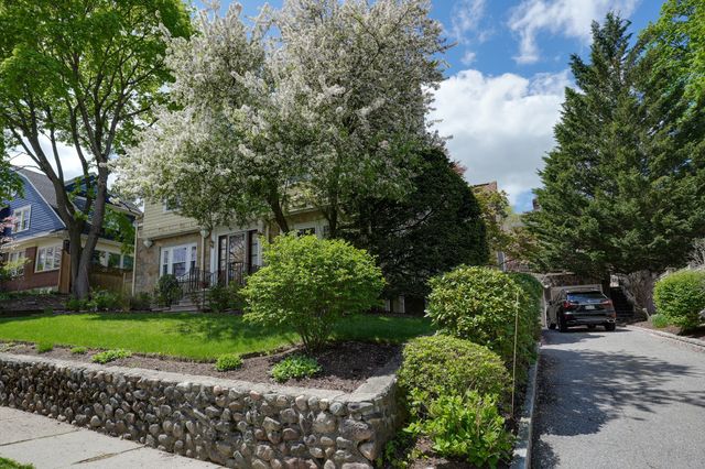 54 Elizabeth Rd, Belmont, MA 02478