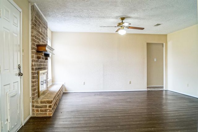 12645 Lake Conroe Hills Drive, Willis, TX 77318