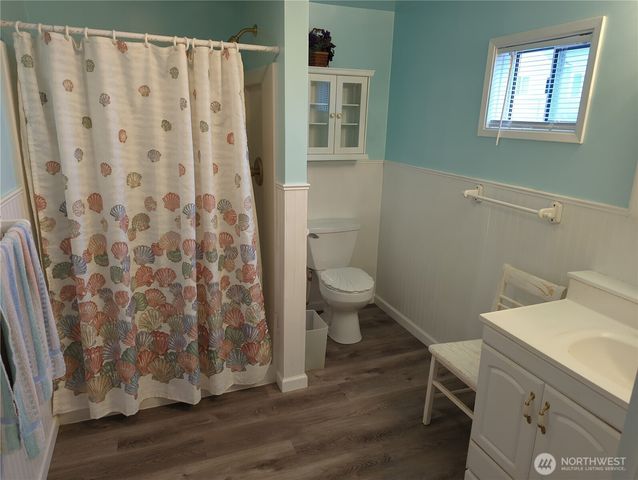 1104 Rose Avenue NE, Ilwaco, WA 98624