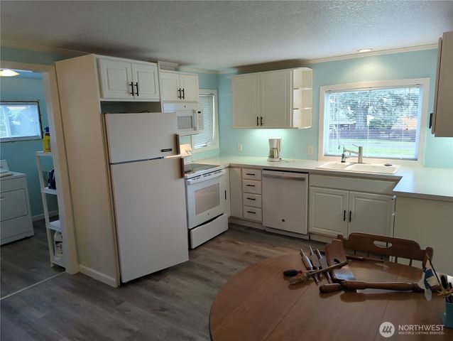 1104 Rose Avenue NE, Ilwaco, WA 98624