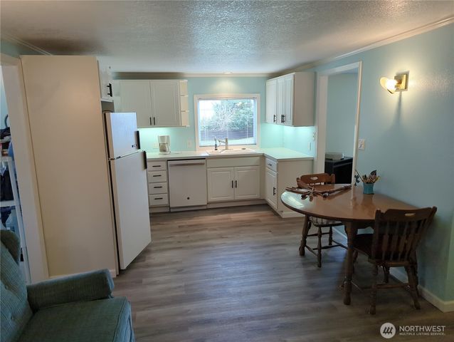 1104 Rose Avenue NE, Ilwaco, WA 98624