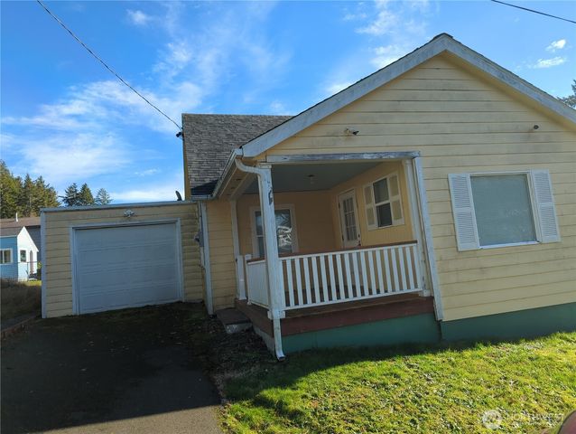 1104 Rose Avenue NE, Ilwaco, WA 98624