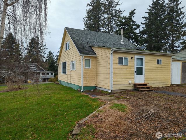 1104 Rose Avenue NE, Ilwaco, WA 98624