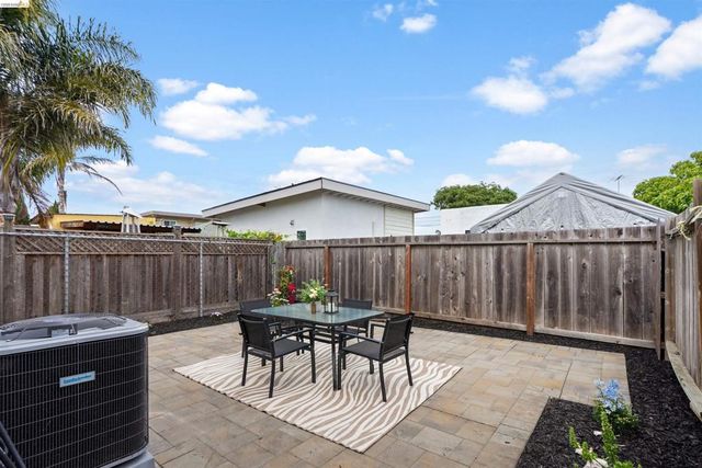 2339 McBryde Ave, Richmond, CA 94804