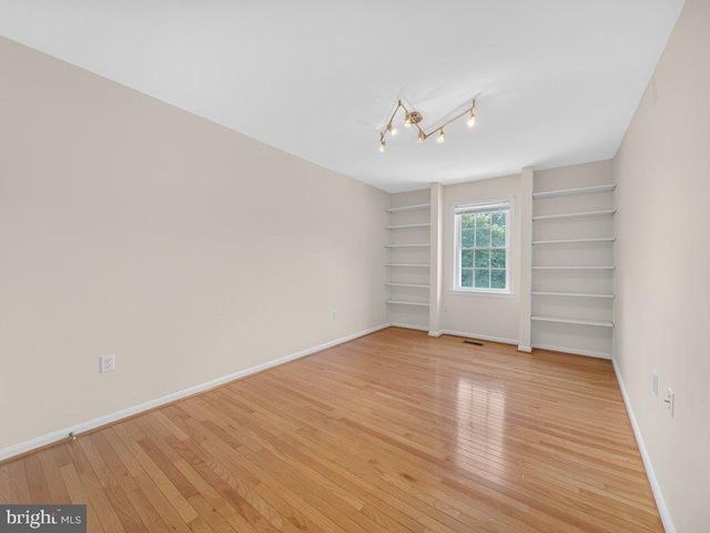 9290 BAKER ST, Owings, MD 20736