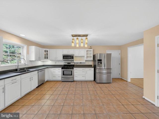 9290 BAKER ST, Owings, MD 20736