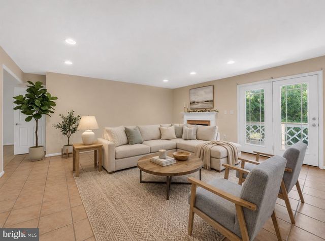 9290 BAKER ST, Owings, MD 20736