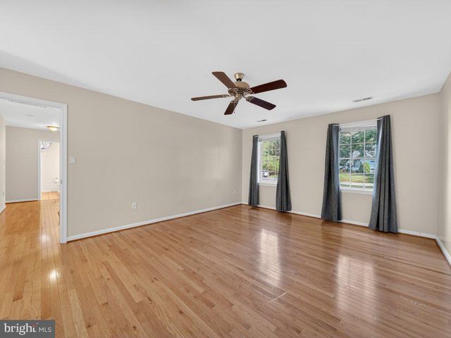 9290 BAKER ST, Owings, MD 20736
