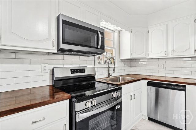 2105 E 60th Street, Savannah, GA 31404