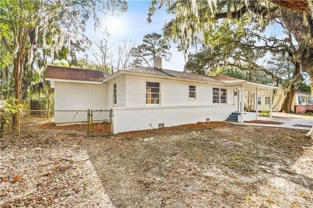 2105 E 60th Street, Savannah, GA 31404
