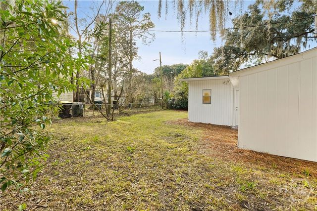 2105 E 60th Street, Savannah, GA 31404