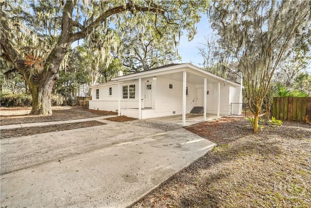 2105 E 60th Street, Savannah, GA 31404