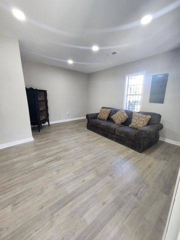 104 Grant Street, Walterboro, SC 29488