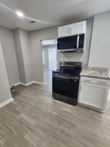 104 Grant Street, Walterboro, SC 29488