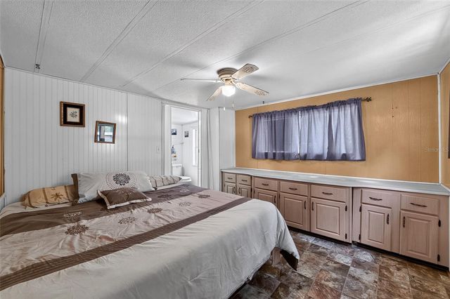10513 LYNNWOOD AVENUE, Lake Wales, FL 33898