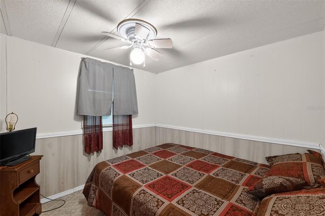 10513 LYNNWOOD AVENUE, Lake Wales, FL 33898