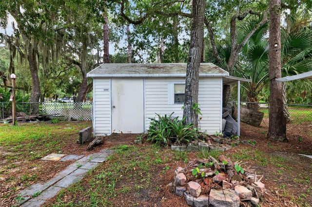 10513 LYNNWOOD AVENUE, Lake Wales, FL 33898