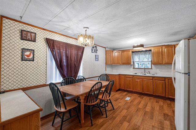 10513 LYNNWOOD AVENUE, Lake Wales, FL 33898