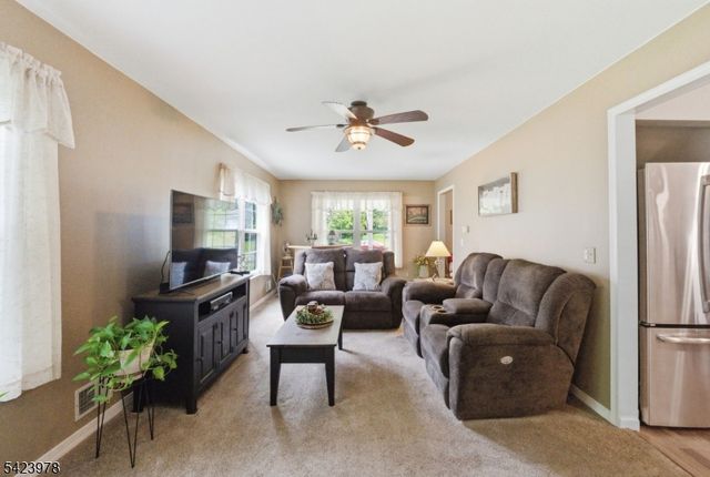 128 Merriam Ave, Newton Town, NJ 07860