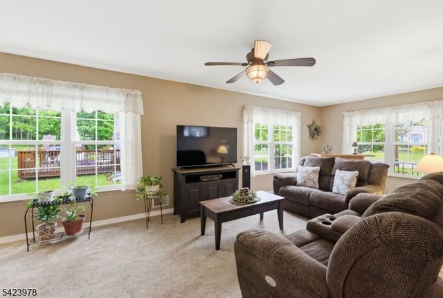 128 Merriam Ave, Newton Town, NJ 07860