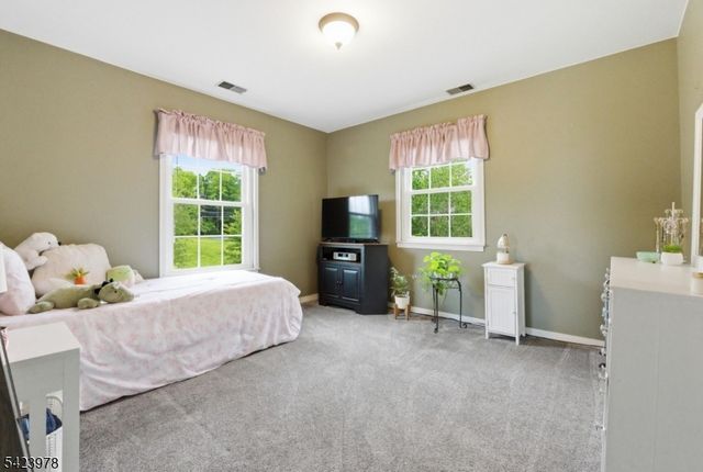 128 Merriam Ave, Newton Town, NJ 07860