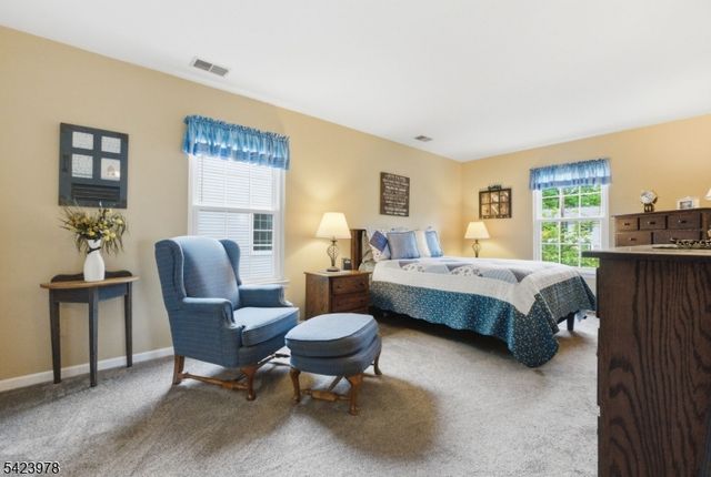 128 Merriam Ave, Newton Town, NJ 07860