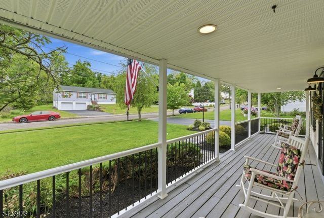 128 Merriam Ave, Newton Town, NJ 07860