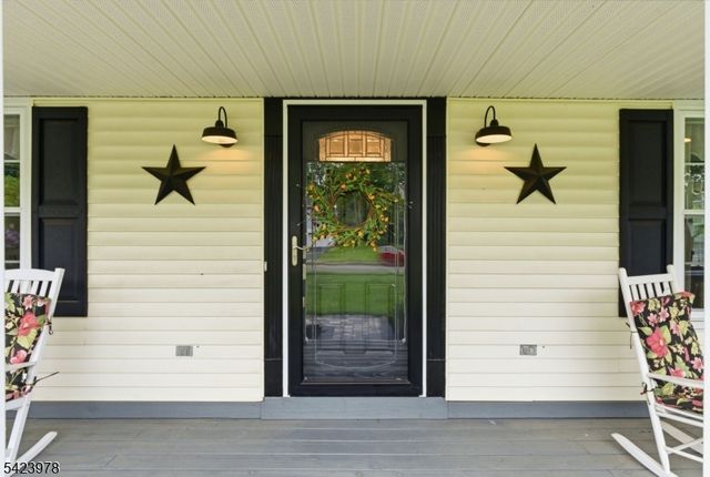 128 Merriam Ave, Newton Town, NJ 07860