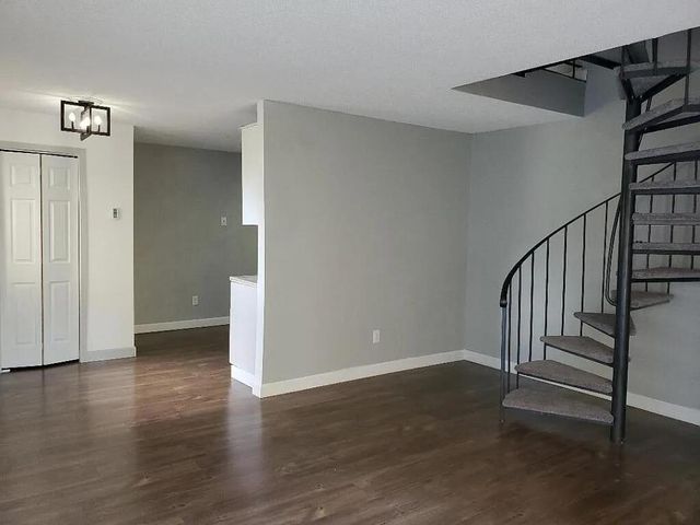 7332 72nd Lane N, Brooklyn Park, MN 55428
