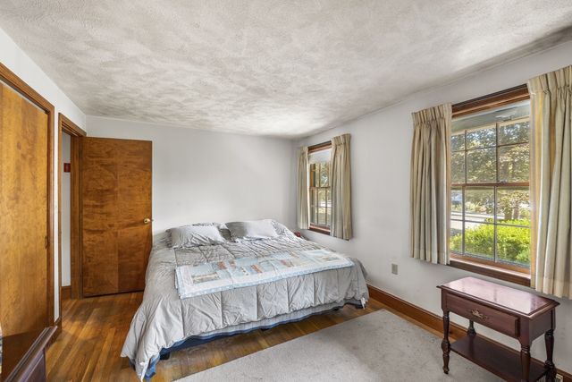41 Academy Ave, Weymouth, MA 02189