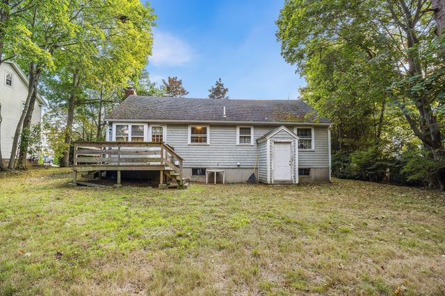 41 Academy Ave, Weymouth, MA 02189