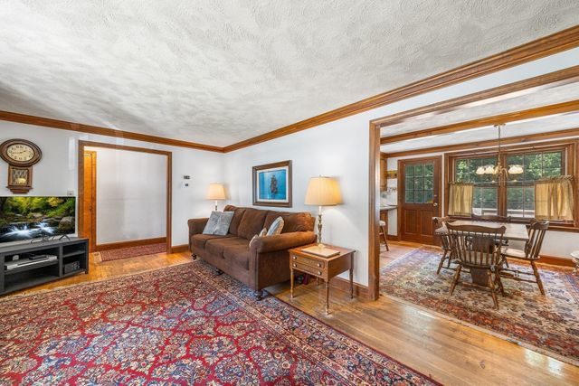 41 Academy Ave, Weymouth, MA 02189