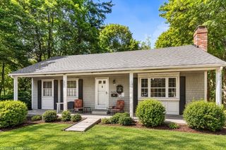 41 Academy Ave, Weymouth, MA 02189