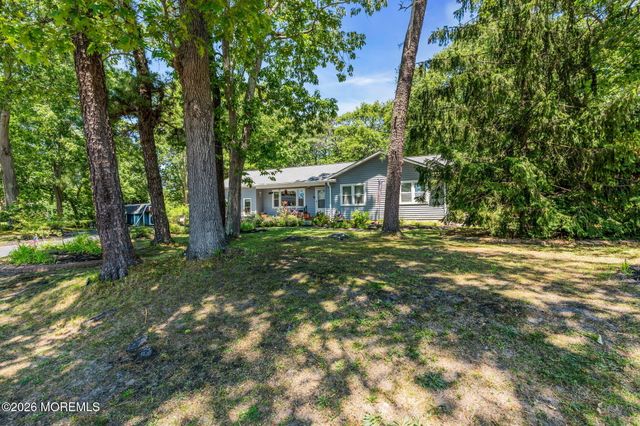 42 Ocean Avenue, Jackson, NJ 08527