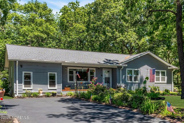 42 Ocean Avenue, Jackson, NJ 08527