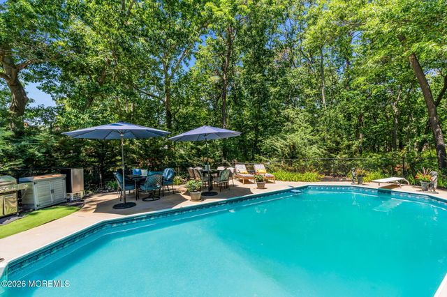 42 Ocean Avenue, Jackson, NJ 08527