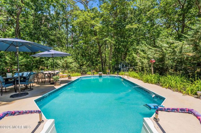 42 Ocean Avenue, Jackson, NJ 08527