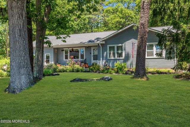 42 Ocean Avenue, Jackson, NJ 08527