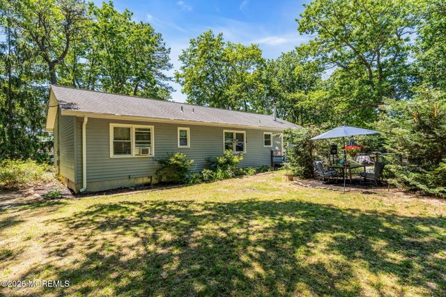 42 Ocean Avenue, Jackson, NJ 08527