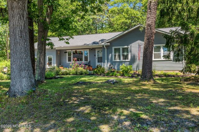 42 Ocean Avenue, Jackson, NJ 08527