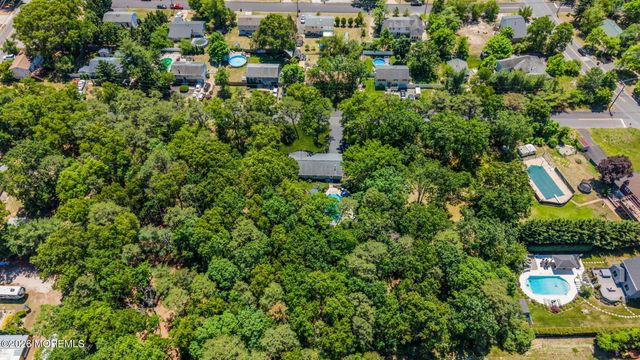 42 Ocean Avenue, Jackson, NJ 08527