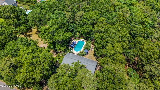 42 Ocean Avenue, Jackson, NJ 08527