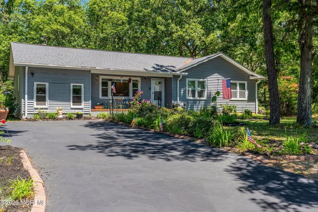 42 Ocean Avenue, Jackson, NJ 08527