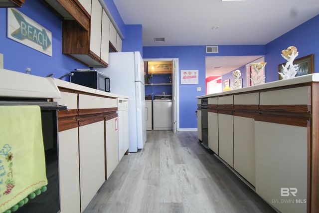 1288 W Beach Boulevard, Gulf Shores, AL 36542